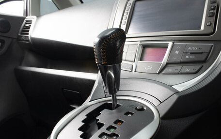 Toyota Ractis II, 2010 год, 970 000 рублей, 14 фотография