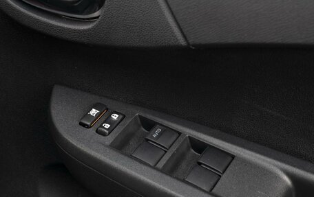 Toyota Ractis II, 2010 год, 970 000 рублей, 19 фотография