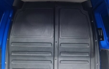 Volkswagen Caddy III рестайлинг, 2010 год, 750 000 рублей, 11 фотография