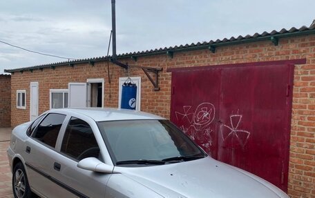 Opel Vectra B рестайлинг, 1996 год, 150 000 рублей, 16 фотография