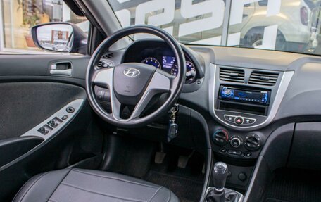 Hyundai Solaris II рестайлинг, 2013 год, 750 000 рублей, 14 фотография