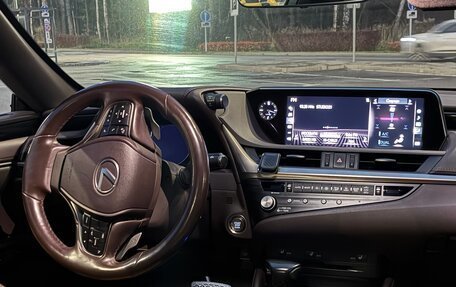 Lexus ES VII, 2020 год, 3 100 000 рублей, 10 фотография