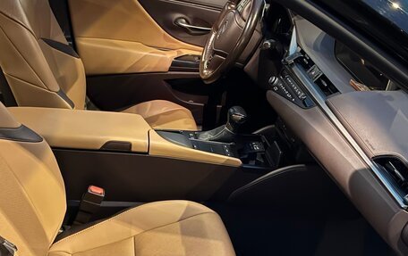 Lexus ES VII, 2020 год, 3 100 000 рублей, 14 фотография