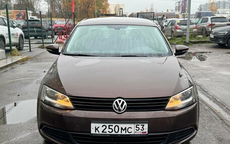 Volkswagen Jetta VI, 2014 год, 1 239 000 рублей, 2 фотография