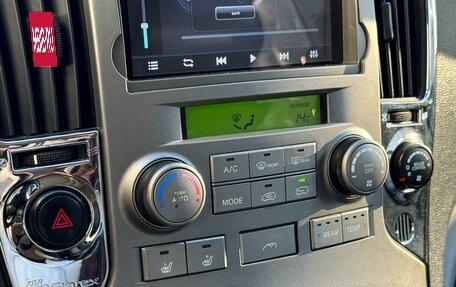 Hyundai Grand Starex Grand Starex I рестайлинг 2, 2011 год, 1 879 000 рублей, 22 фотография