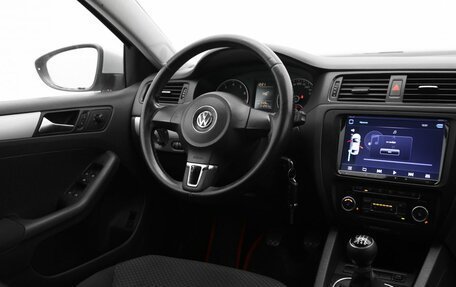 Volkswagen Jetta VI, 2011 год, 815 000 рублей, 8 фотография