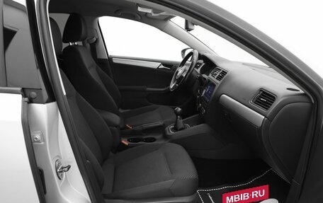 Volkswagen Jetta VI, 2011 год, 815 000 рублей, 12 фотография