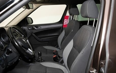 Skoda Yeti I рестайлинг, 2015 год, 1 109 000 рублей, 6 фотография