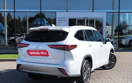 Toyota Highlander, 2025 год, 6 190 000 рублей, 6 фотография