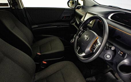 Toyota Sienta II, 2021 год, 1 899 000 рублей, 9 фотография