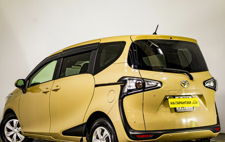 Toyota Sienta II, 2021 год, 1 899 000 рублей, 7 фотография