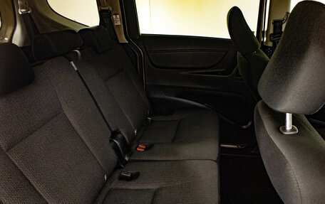 Toyota Sienta II, 2021 год, 1 899 000 рублей, 10 фотография