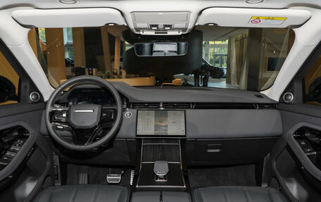 Land Rover Range Rover Evoque II, 2025 год, 5 250 000 рублей, 5 фотография