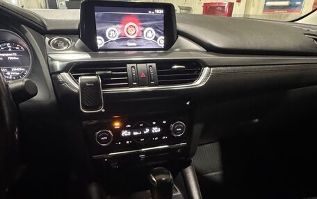 Mazda 6, 2017 год, 1 900 000 рублей, 20 фотография