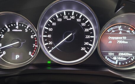 Mazda 6, 2017 год, 1 900 000 рублей, 26 фотография