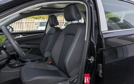 Volkswagen Passat B8 рестайлинг, 2025 год, 3 560 000 рублей, 11 фотография