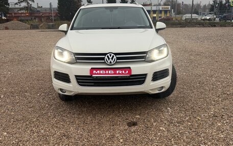 Volkswagen Touareg III, 2011 год, 2 450 000 рублей, 2 фотография