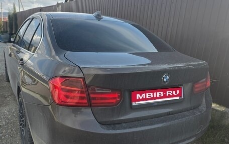 BMW 3 серия, 2012 год, 1 600 000 рублей, 2 фотография