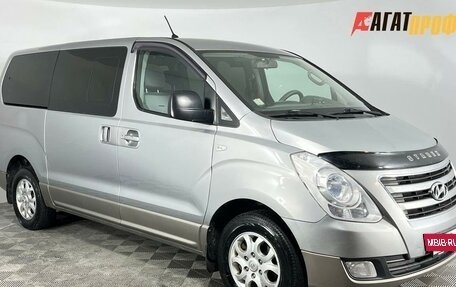 Hyundai H-1 II рестайлинг, 2014 год, 1 940 000 рублей, 3 фотография