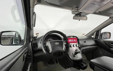 Hyundai H-1 II рестайлинг, 2014 год, 1 940 000 рублей, 16 фотография