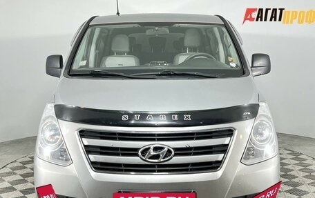 Hyundai H-1 II рестайлинг, 2014 год, 1 940 000 рублей, 2 фотография