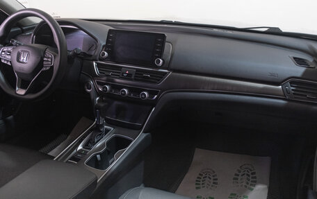 Honda Accord IX рестайлинг, 2021 год, 2 099 000 рублей, 18 фотография