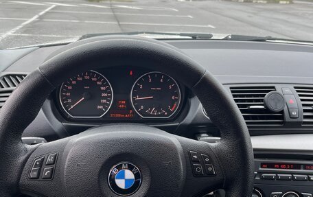 BMW 1 серия, 2009 год, 700 000 рублей, 8 фотография