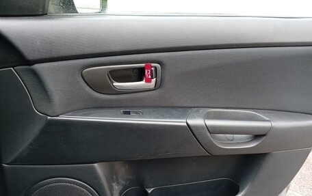 Mazda 3, 2005 год, 510 000 рублей, 24 фотография