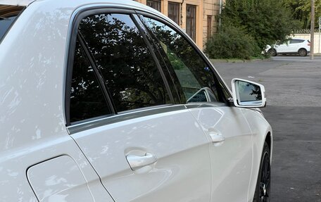 Mercedes-Benz E-Класс, 2013 год, 1 900 000 рублей, 6 фотография