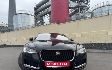 Jaguar XF II, 2018 год, 2 550 000 рублей, 2 фотография