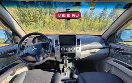 Mitsubishi Pajero Sport II рестайлинг, 2013 год, 1 750 000 рублей, 13 фотография