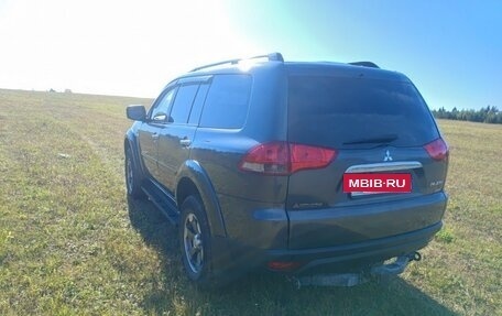 Mitsubishi Pajero Sport II рестайлинг, 2013 год, 1 750 000 рублей, 4 фотография