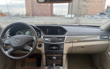 Mercedes-Benz E-Класс, 2010 год, 1 450 000 рублей, 15 фотография