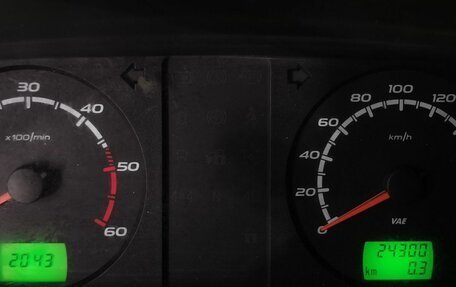 ЛуАЗ Patriot, 2013 год, 515 000 рублей, 18 фотография