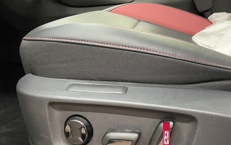 Skoda Karoq I, 2025 год, 3 000 000 рублей, 19 фотография