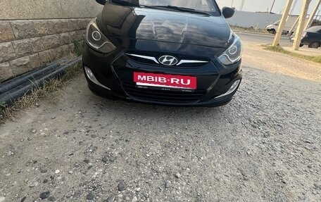 Hyundai Solaris II рестайлинг, 2012 год, 560 000 рублей, 4 фотография