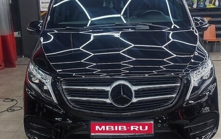 Mercedes-Benz V-Класс, 2018 год, 5 550 000 рублей, 1 фотография