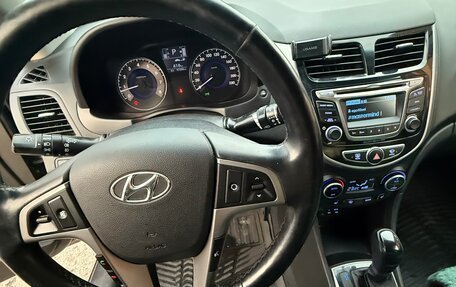 Hyundai Solaris II рестайлинг, 2016 год, 1 050 000 рублей, 5 фотография