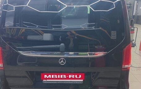 Mercedes-Benz V-Класс, 2018 год, 5 550 000 рублей, 2 фотография