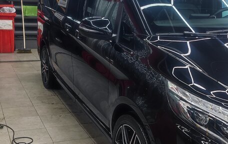 Mercedes-Benz V-Класс, 2018 год, 5 550 000 рублей, 3 фотография