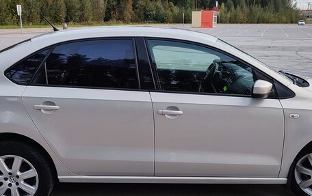Volkswagen Polo VI (EU Market), 2012 год, 700 000 рублей, 3 фотография