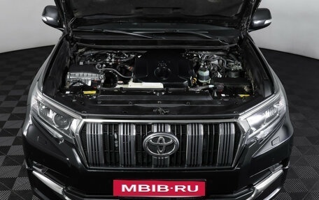 Toyota Land Cruiser Prado 150 рестайлинг 2, 2019 год, 5 199 000 рублей, 9 фотография