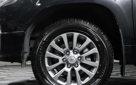 Toyota Land Cruiser Prado 150 рестайлинг 2, 2019 год, 5 199 000 рублей, 25 фотография