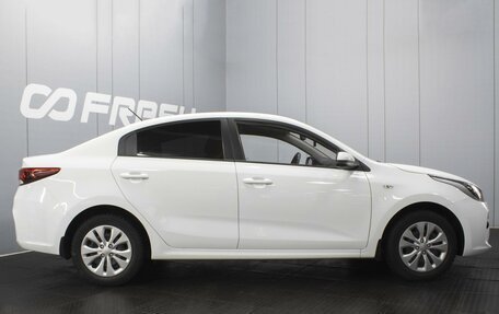 KIA Rio IV, 2017 год, 1 365 000 рублей, 5 фотография