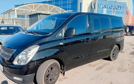 Hyundai Grand Starex Grand Starex I рестайлинг 2, 2008 год, 1 000 030 рублей, 1 фотография