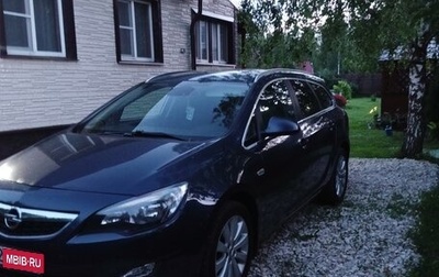 Opel Astra J, 2011 год, 600 000 рублей, 1 фотография