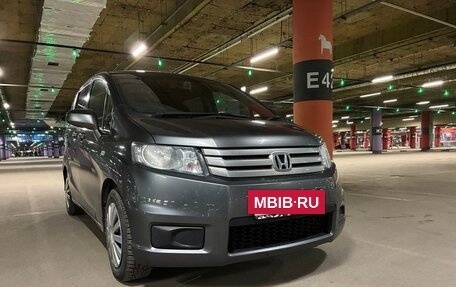 Honda Freed I, 2012 год, 1 290 000 рублей, 10 фотография