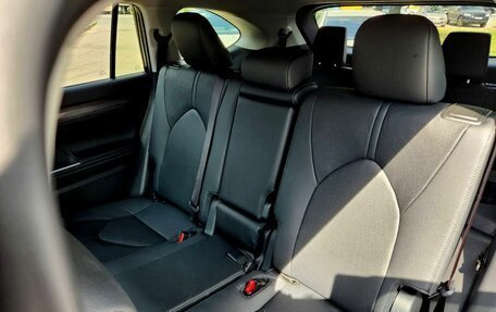 Toyota Highlander, 2025 год, 6 490 000 рублей, 12 фотография