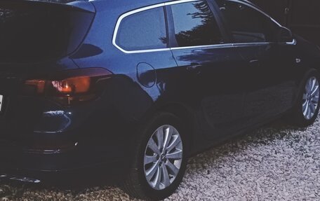 Opel Astra J, 2011 год, 600 000 рублей, 9 фотография