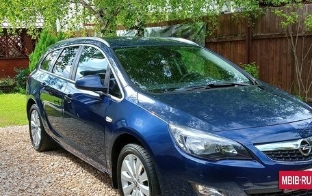 Opel Astra J, 2011 год, 600 000 рублей, 13 фотография